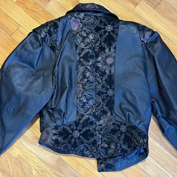 Vintage 90s Leather and Suede Floral Trimmed Jacket - Picture 9 of 11
